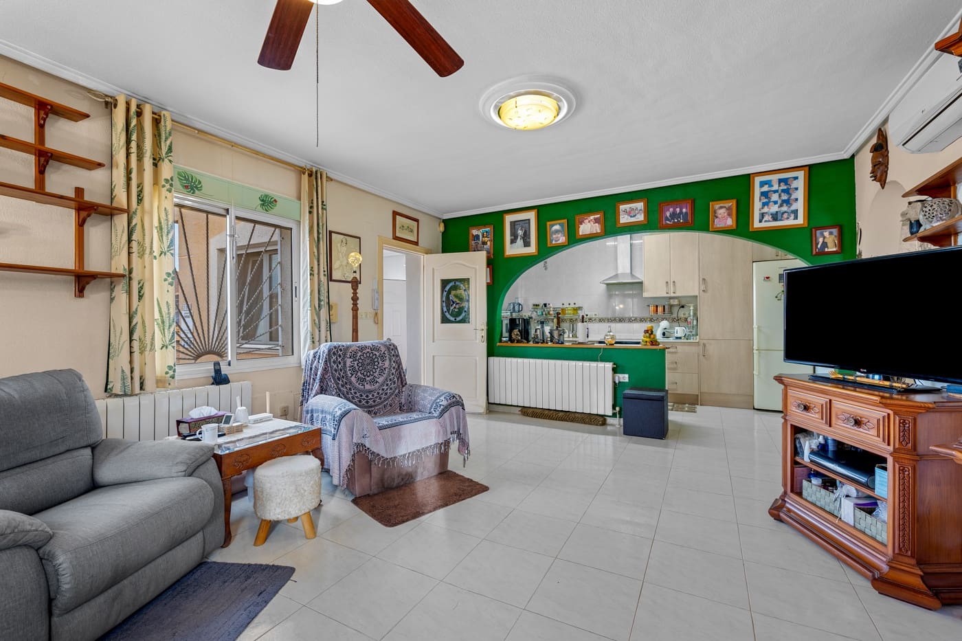 Chalet de 2 habitaciones en Ciudad Quesada en venta con piscina garaje - 325.000 € (Ref: 9386674)