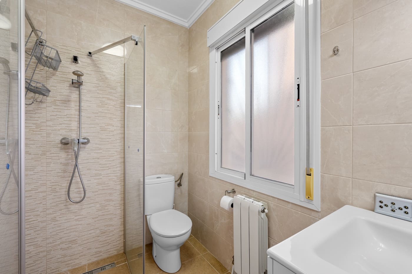 Chalet de 2 habitaciones en Ciudad Quesada en venta con piscina garaje - 325.000 € (Ref: 9386674)