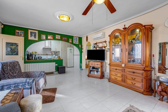 Chalet de 2 habitaciones en Ciudad Quesada, Rojales en venta con piscina garaje - 325.000 € (Ref: 9386674)