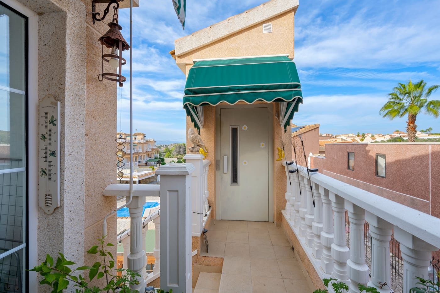 Chalet de 2 habitaciones en Ciudad Quesada en venta con piscina garaje - 325.000 € (Ref: 9386674)