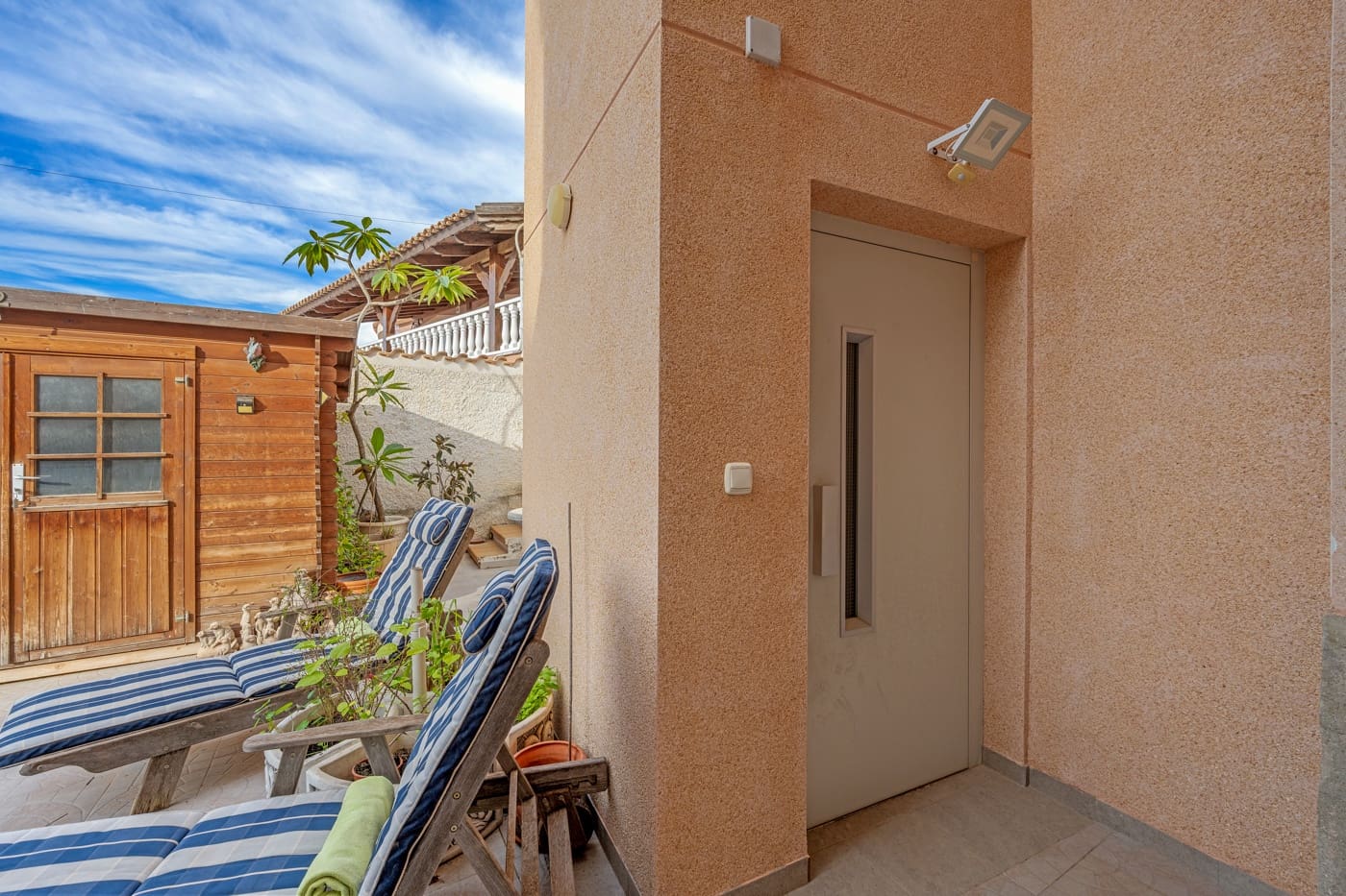 Chalet de 2 habitaciones en Ciudad Quesada en venta con piscina garaje - 325.000 € (Ref: 9386674)