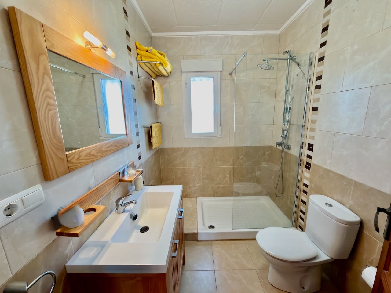 Chalet de 4 habitaciones en Ciudad Quesada en venta con piscina garaje - 475.000 € (Ref: 9386675)