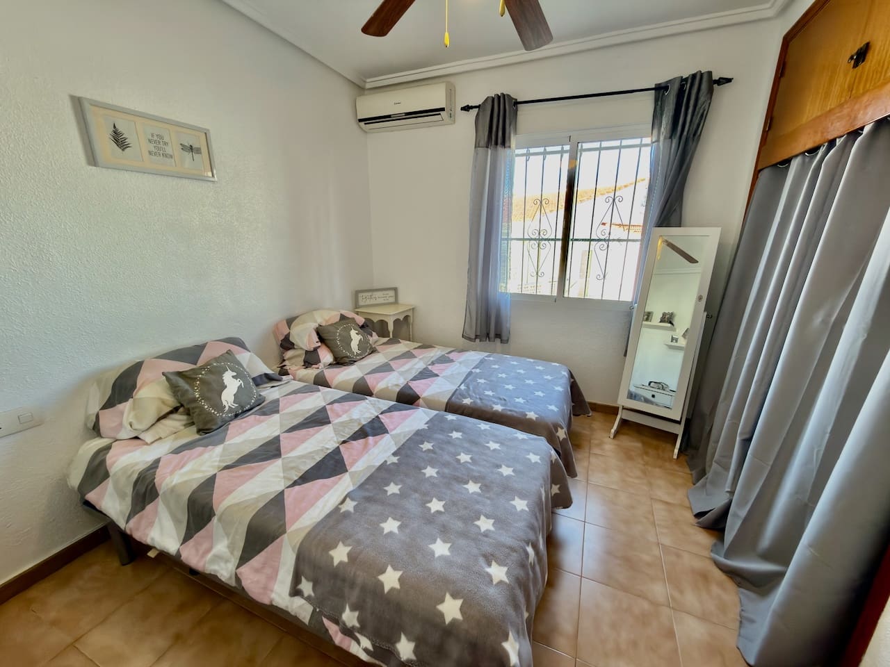 Chalet de 4 habitaciones en Ciudad Quesada en venta con piscina garaje - 475.000 € (Ref: 9386675)