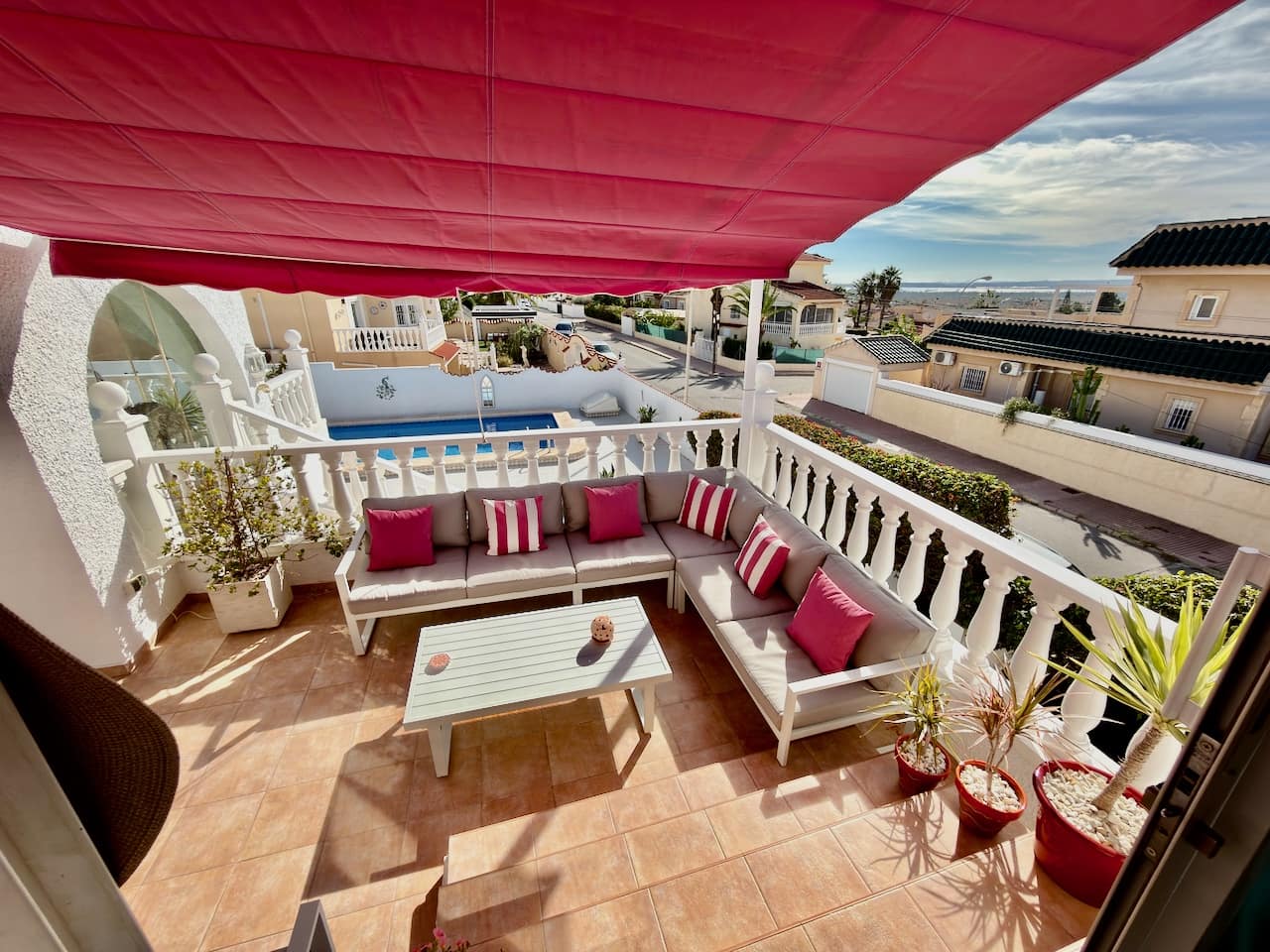 Chalet de 4 habitaciones en Ciudad Quesada en venta con piscina garaje - 475.000 € (Ref: 9386675)