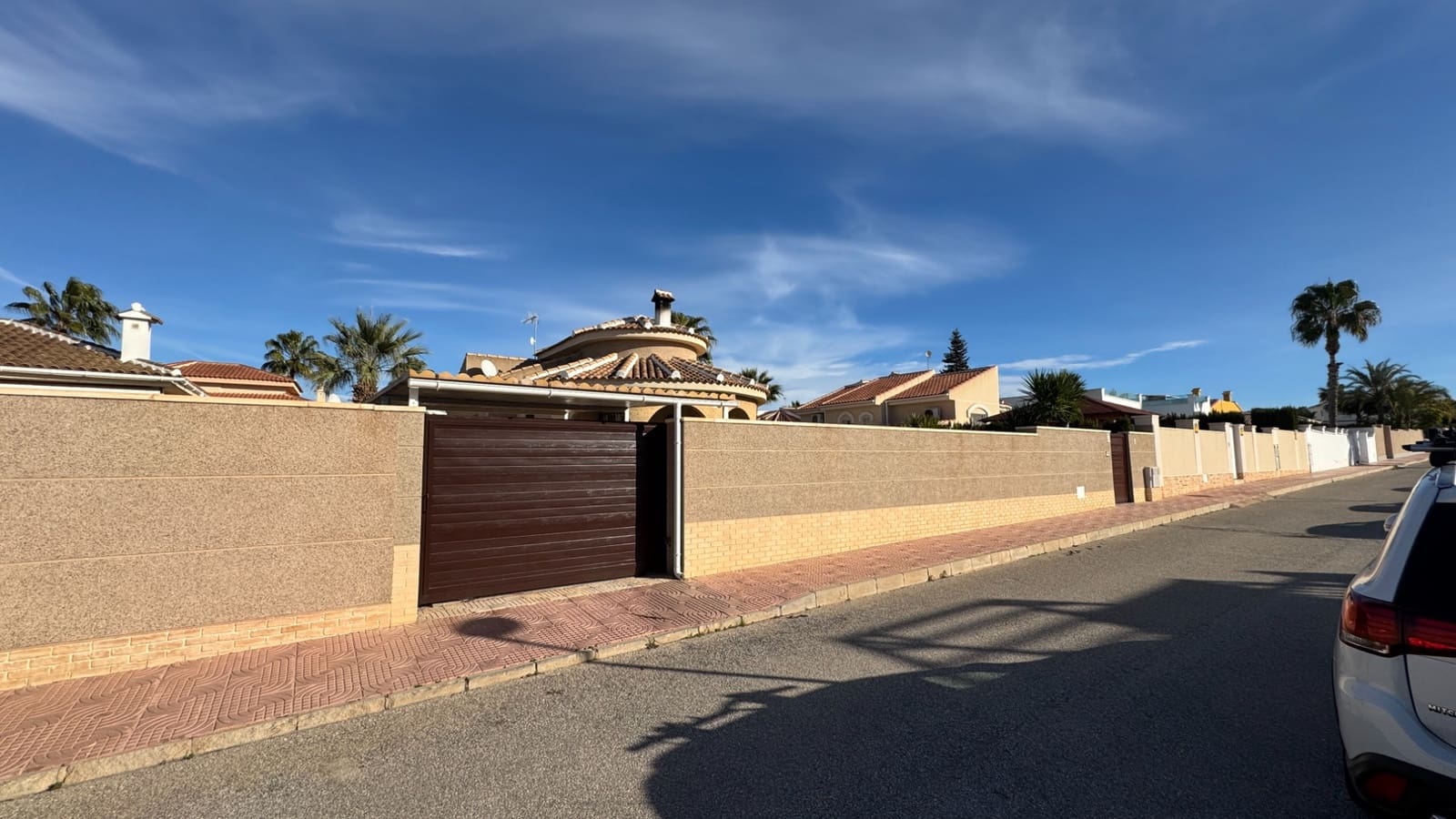 3 makuuhuone Huvila myytävänä paikassa Benijofar mukana uima-altaan 
autotalli - 325 000 € (Ref: 9387048)