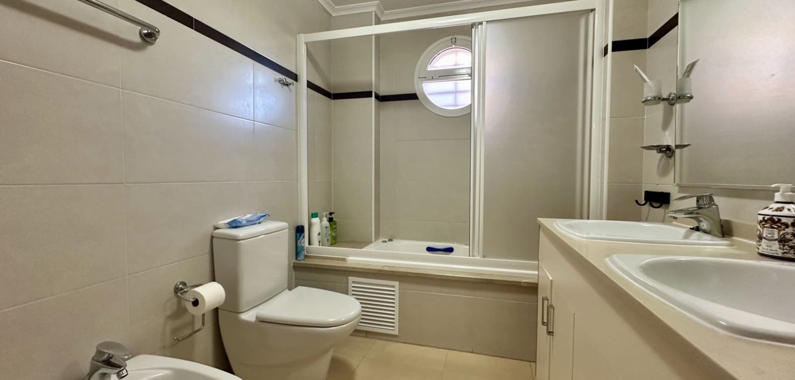 2 sypialnia Apartament na sprzedaż w Mil Palmeras z basenem garażem - 285 000 € (Ref: 9397806)