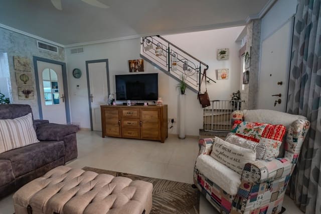 3 bedroom Townhouse for sale in Ciudad Quesada, Rojales with pool - € 235,000 (Ref: 9405851)