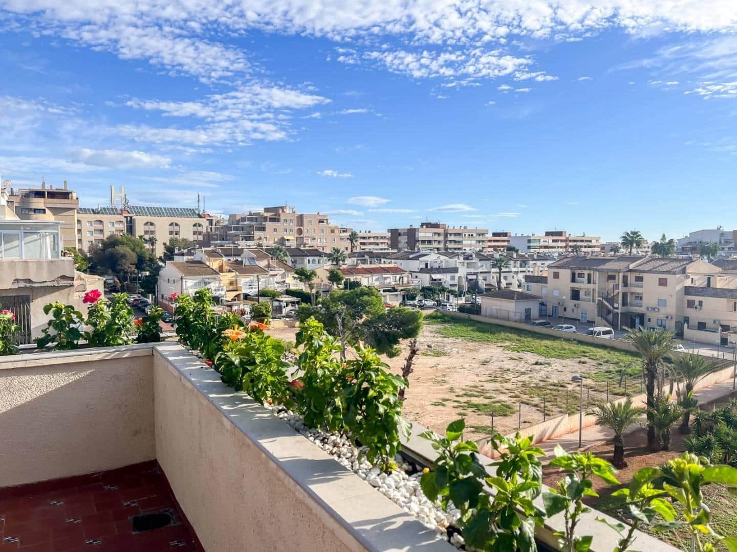 2 bedroom Apartment for sale in Punta Prima - € 254,000 (Ref: 9410049)
