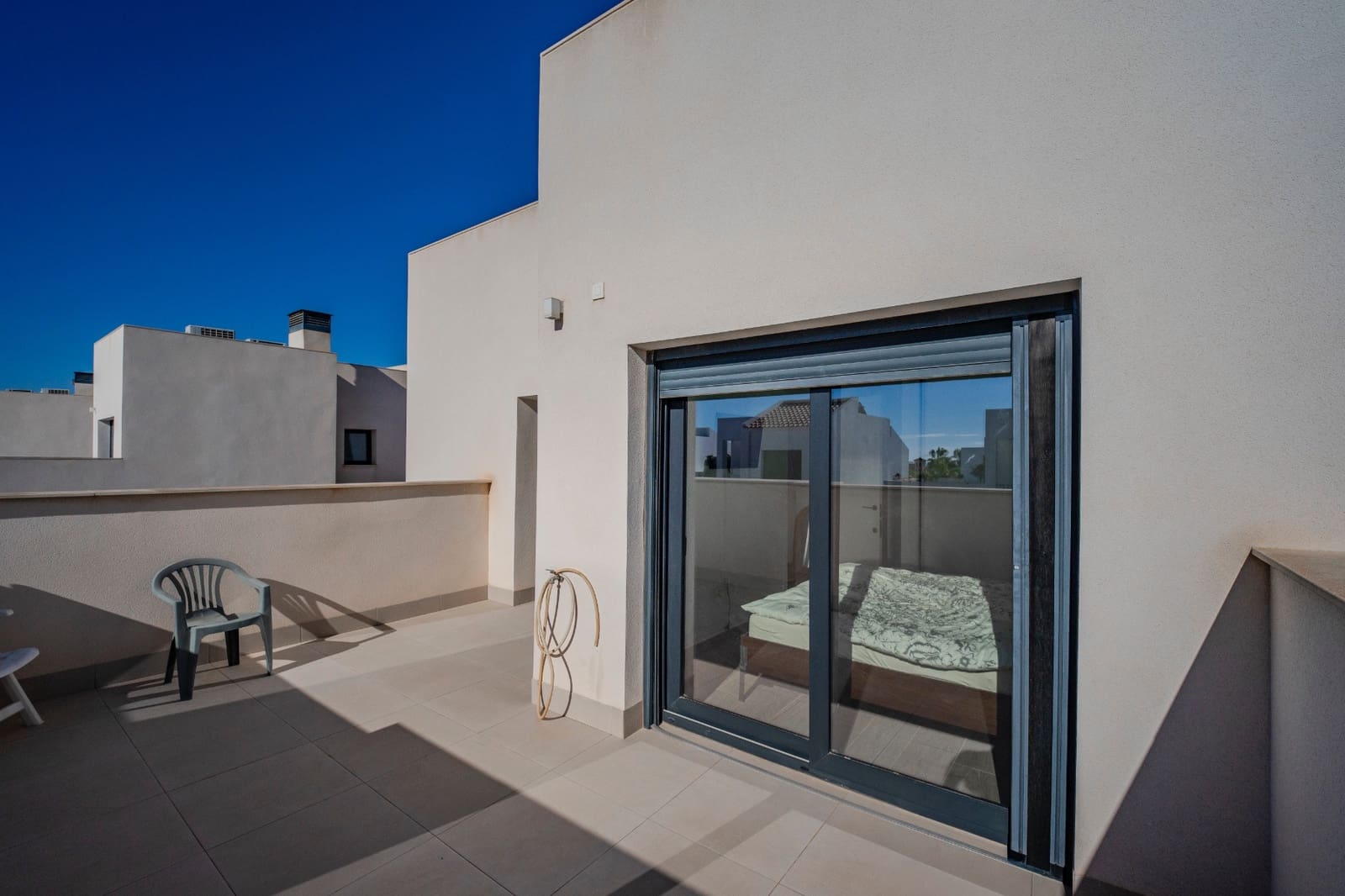 3 soverom Kjedet enebolig til salgs i Ciudad Quesada med svømmebasseng - € 405 000 (Ref: 9419462)