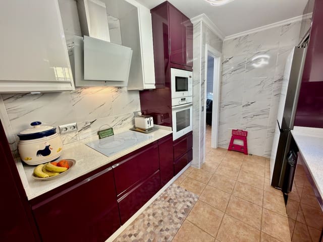 Chalet de 3 habitaciones en El Raso, Guardamar del Segura en venta con piscina garaje - 325.000 € (Ref: 9420638)