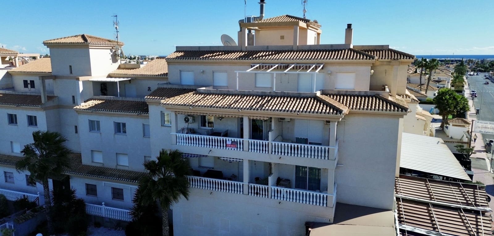 2 bedroom Apartment for sale in Playa Flamenca with pool - € 199,000 (Ref: 9420641)