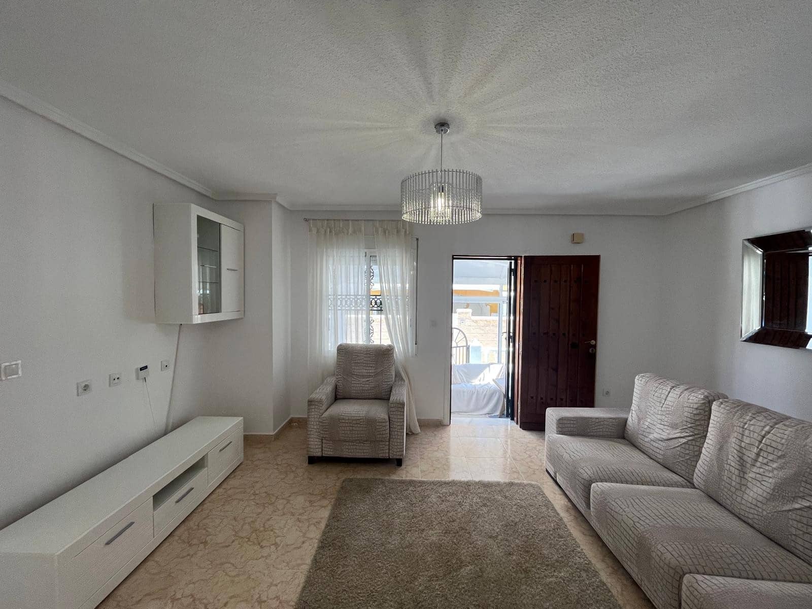 2 makuuhuone Bungalow myytävänä paikassa Orihuela Costa mukana uima-altaan - 209 999 € (Ref: 9426668)