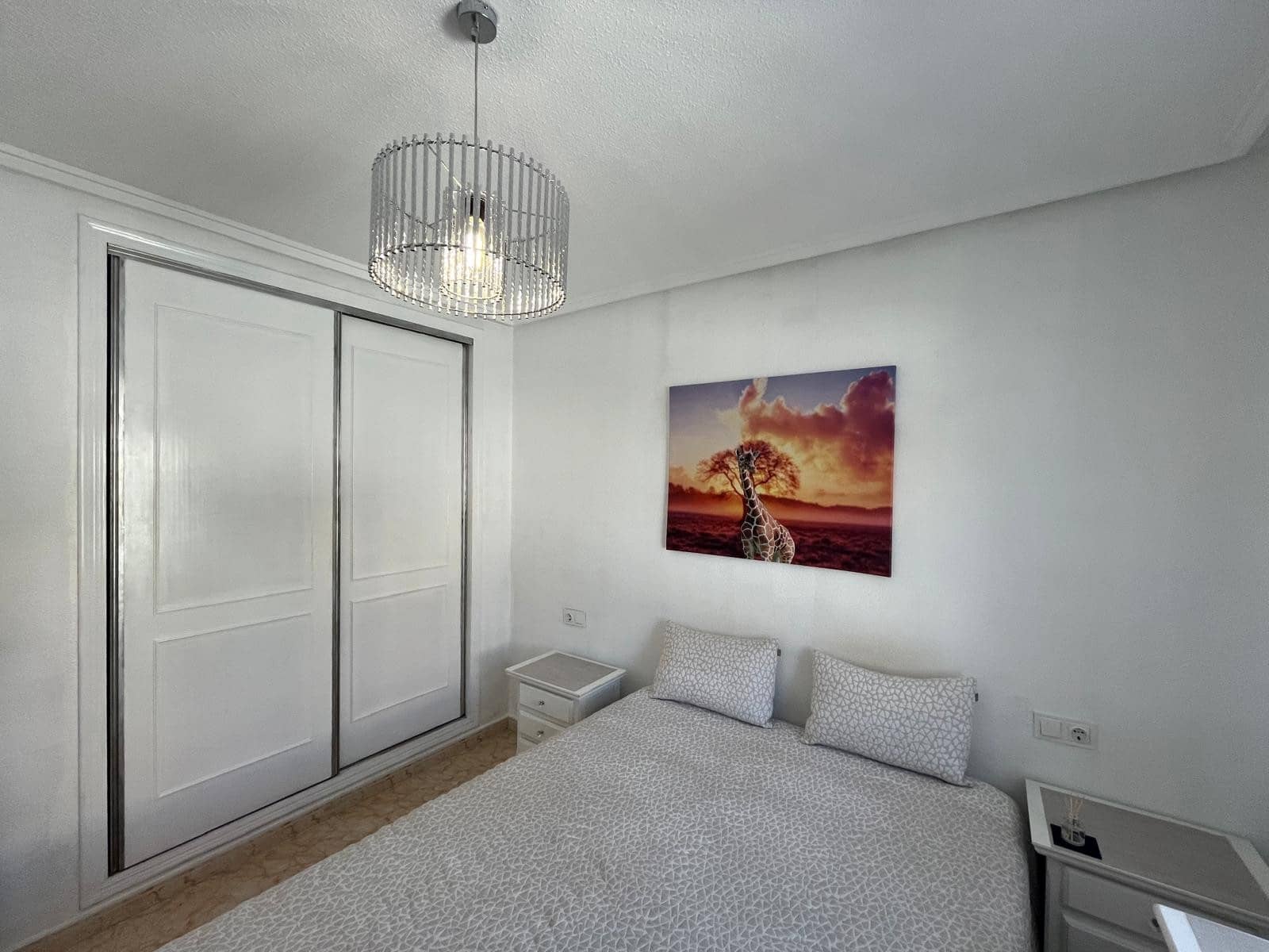 2 makuuhuone Bungalow myytävänä paikassa Orihuela Costa mukana uima-altaan - 209 999 € (Ref: 9426668)