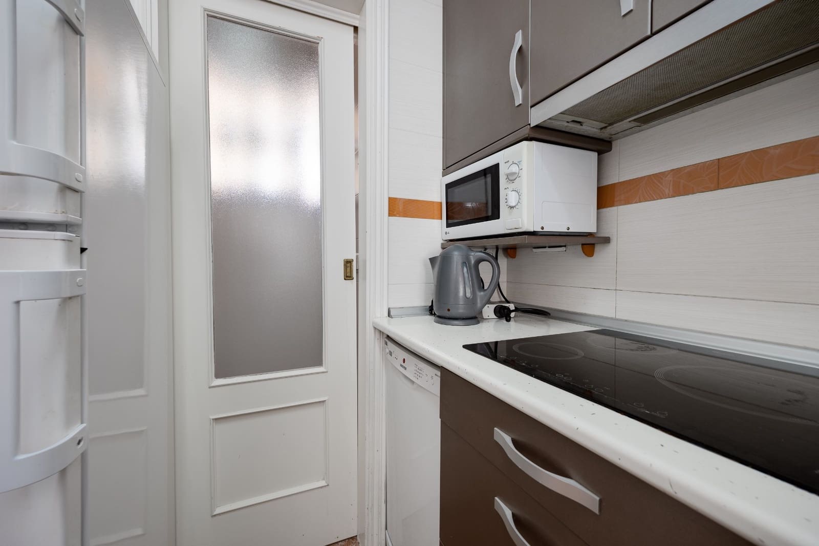 2 makuuhuone Huoneisto myytävänä paikassa Torrevieja mukana uima-altaan 
autotalli - 159 000 € (Ref: 9462884)