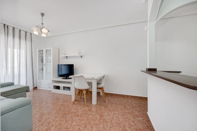 2 makuuhuone Huoneisto myytävänä paikassa Avenida Habaneras - Curva de Palangre, Torrevieja mukana uima-altaan 
autotalli - 159 000 € (Ref: 9462884)