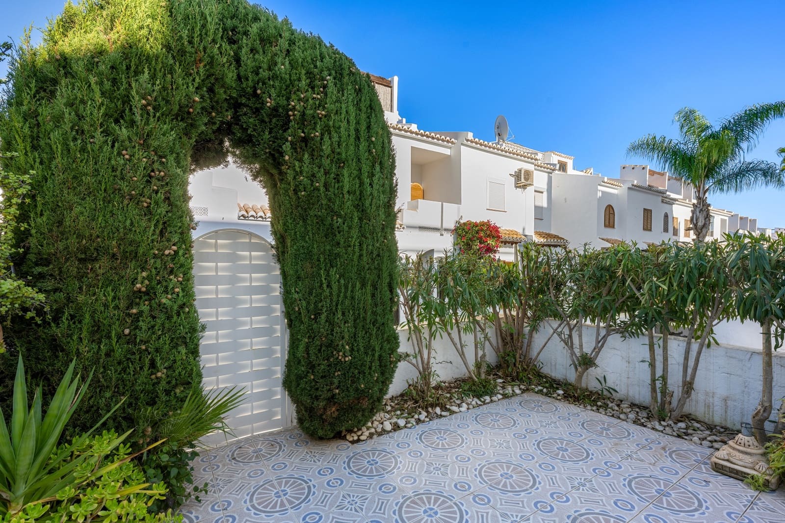 2 bedroom Villa for sale in Ciudad Quesada with pool - € 195,000 (Ref: 9490853)