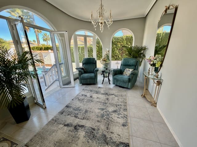 3 bedroom Villa for sale in Ciudad Quesada, Rojales with pool garage - € 475,000 (Ref: 9493897)