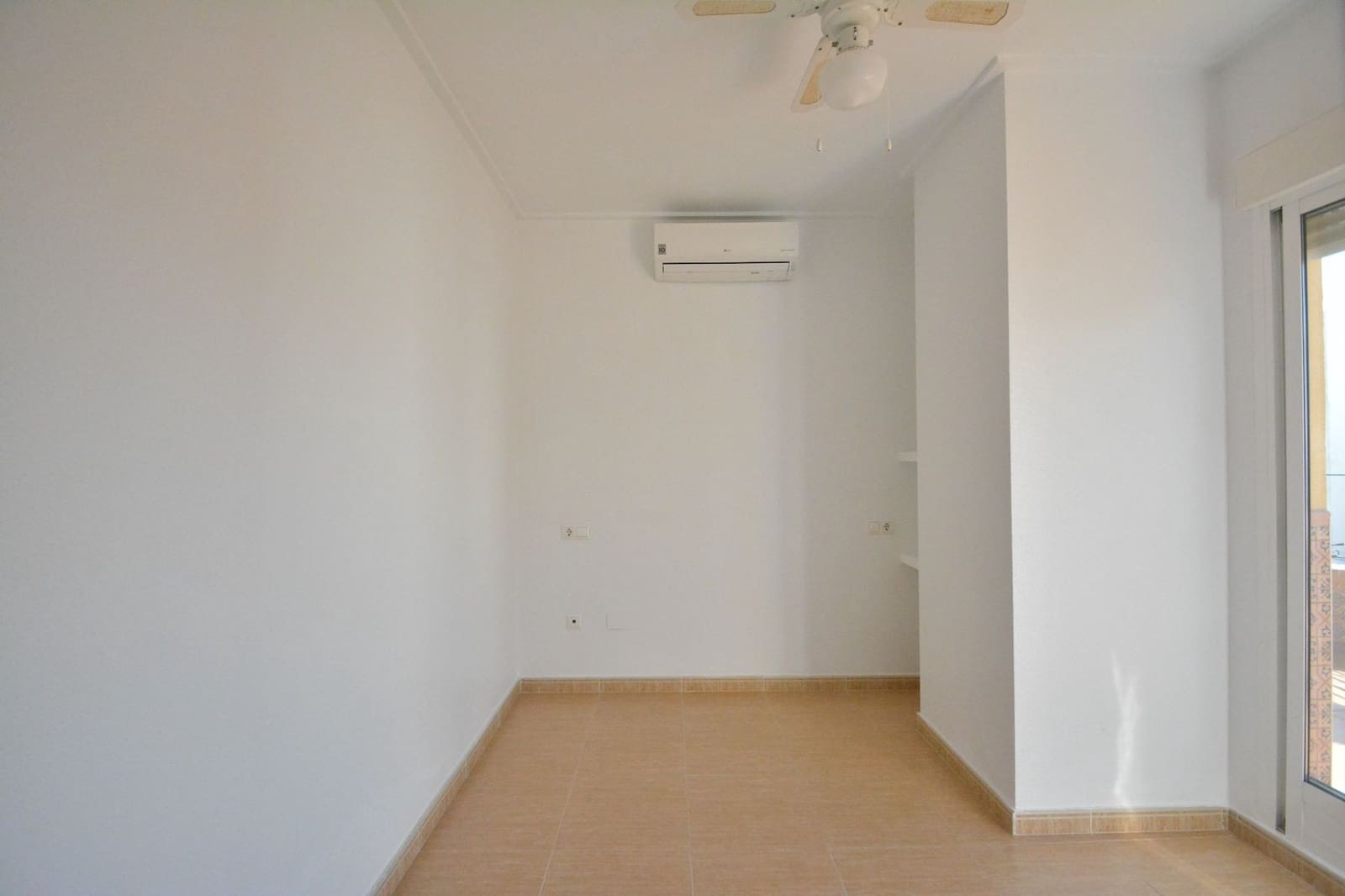 3 bedroom Apartment for sale in Guardamar del Segura - € 243,500 (Ref: 9503610)