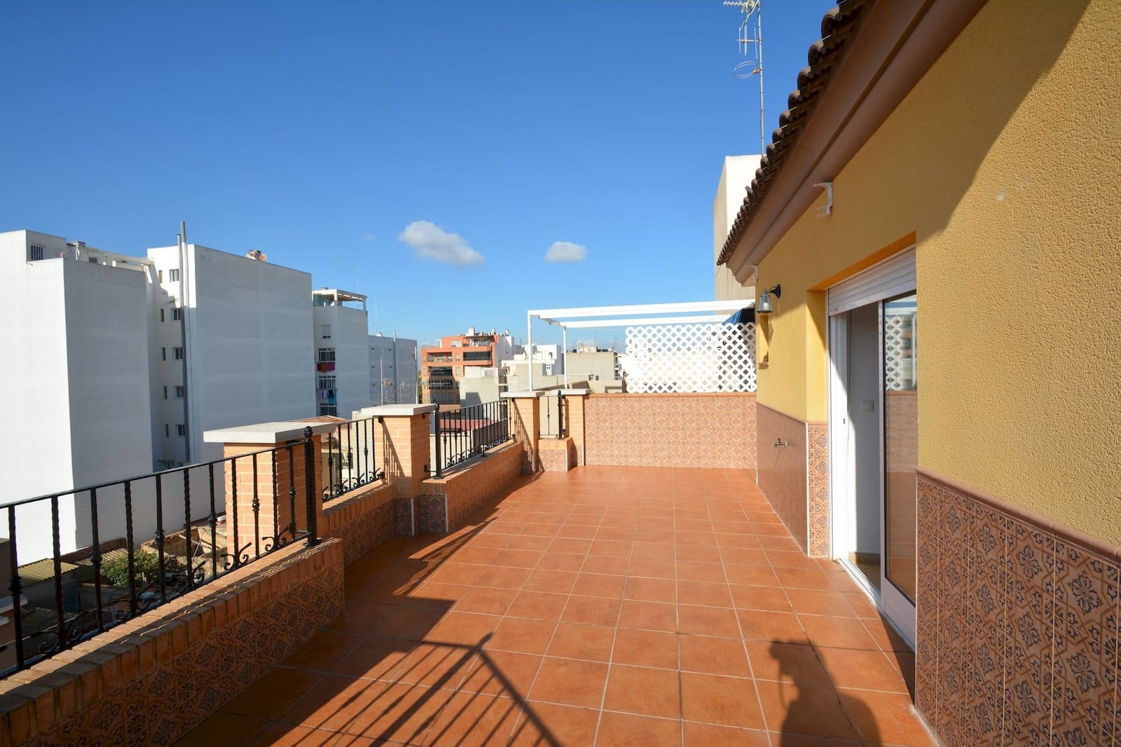 3 bedroom Apartment for sale in Guardamar del Segura - € 243,500 (Ref: 9503610)