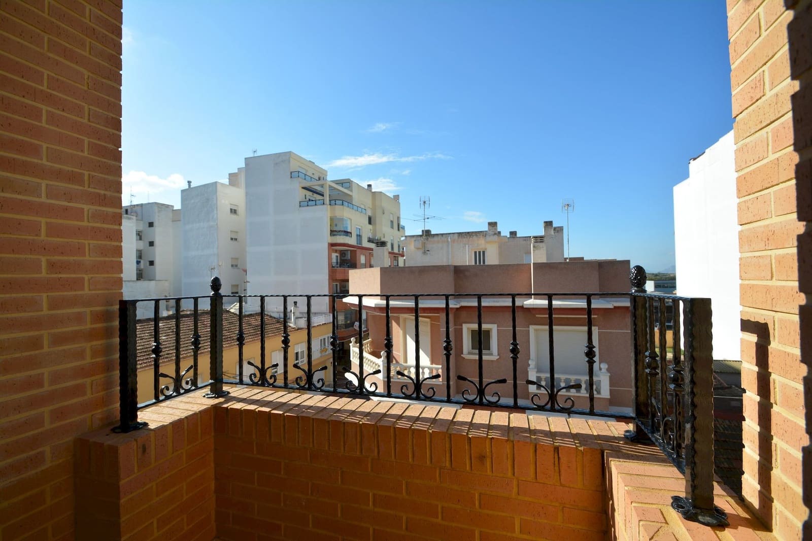 3 bedroom Apartment for sale in Guardamar del Segura - € 243,500 (Ref: 9503610)