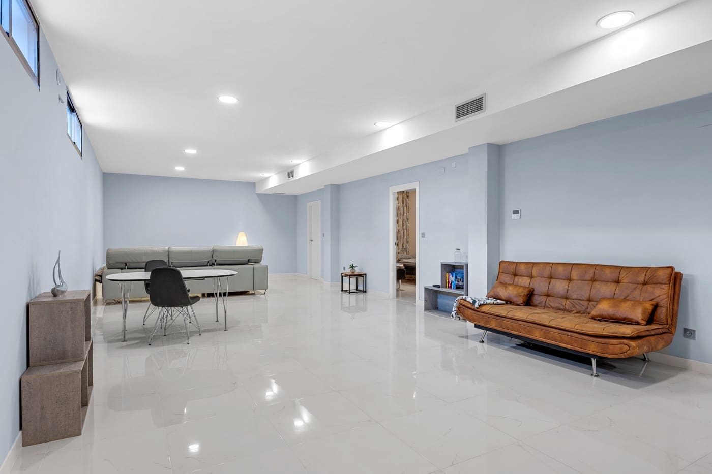 5 soveværelse Villa til salg i Villamartin med swimmingpool - € 469.000 (Ref: 9506376)