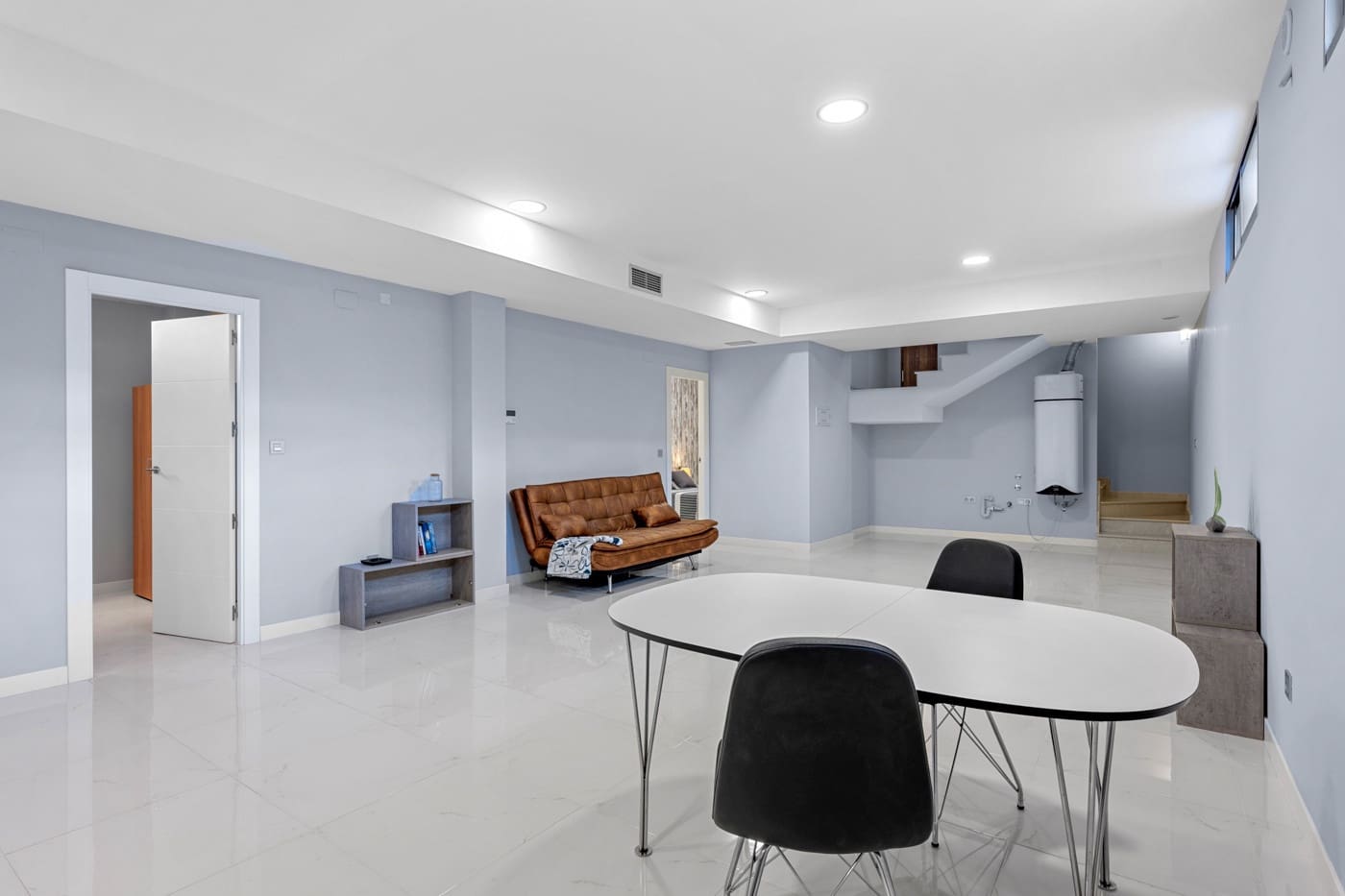 5 soveværelse Villa til salg i Villamartin med swimmingpool - € 469.000 (Ref: 9506376)