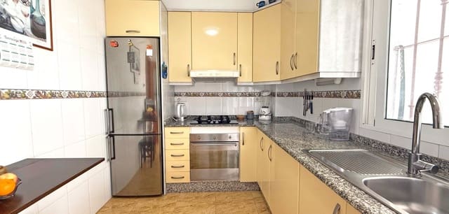 3 bedroom Townhouse for sale in Los Altos with pool garage - € 185,000 (Ref: 9516383)