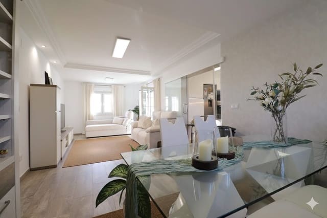 4 bedroom Villa for sale in Villamartin, Orihuela with pool garage - € 414,950 (Ref: 9532586)