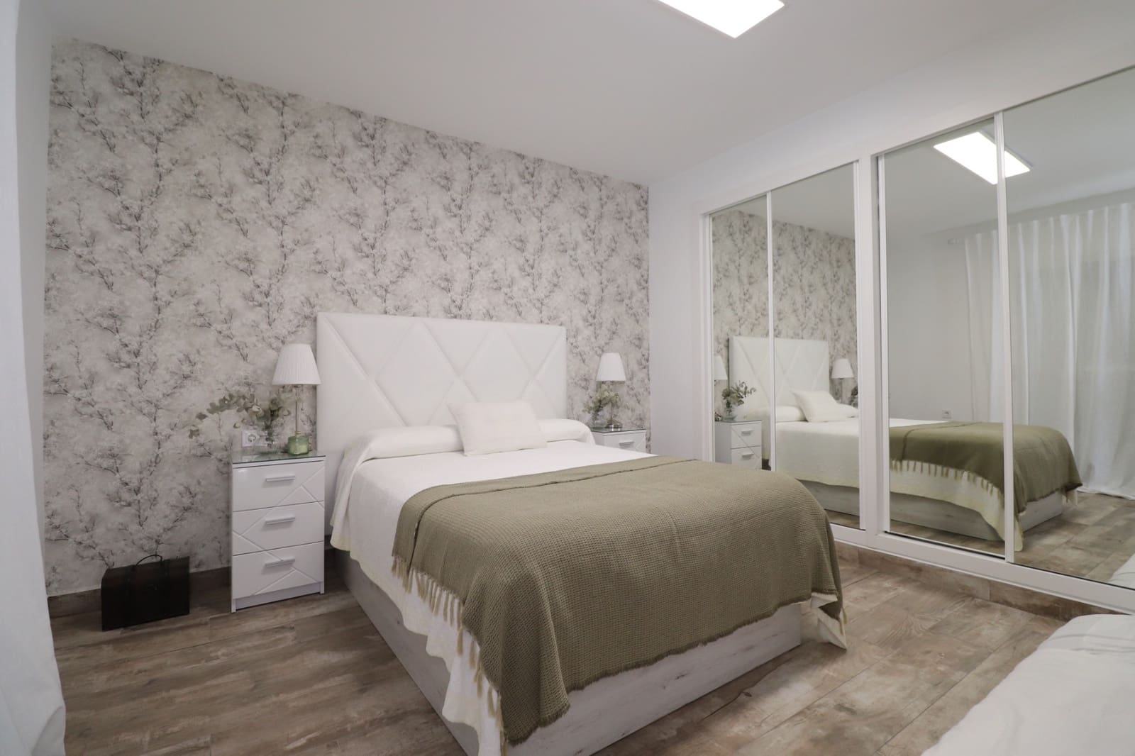 Chalet de 4 habitaciones en Villamartin en venta con piscina garaje - 414.950 € (Ref: 9532586)