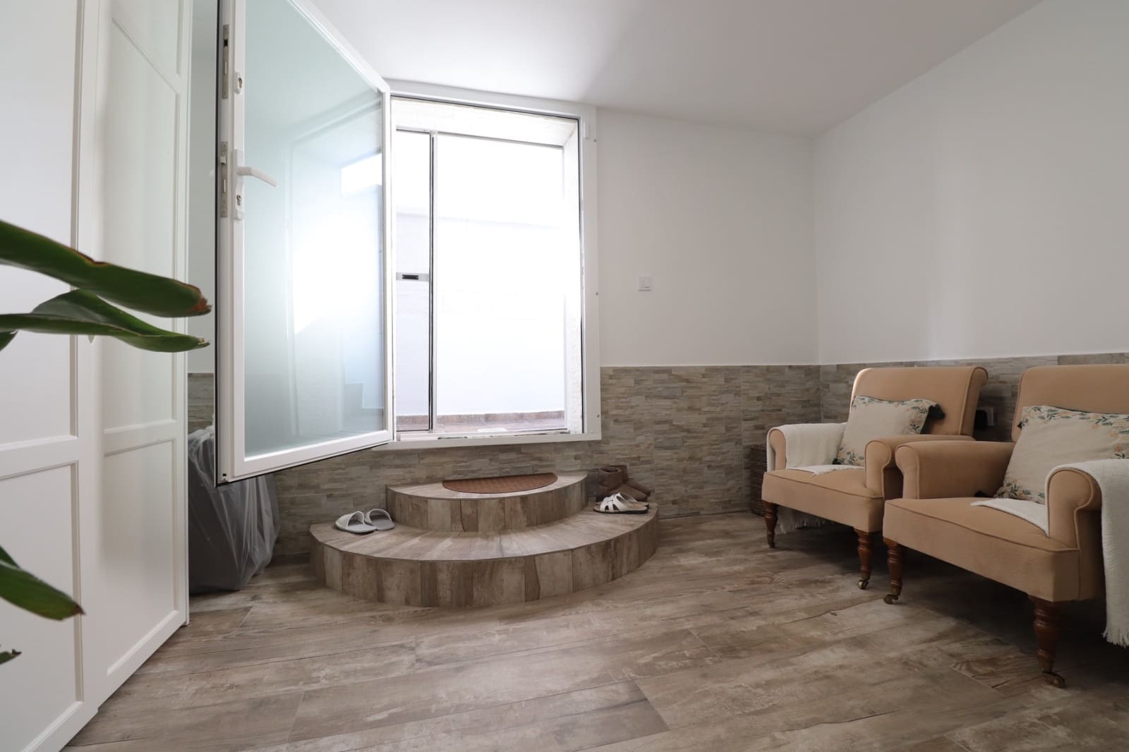 Chalet de 4 habitaciones en Villamartin en venta con piscina garaje - 414.950 € (Ref: 9532586)