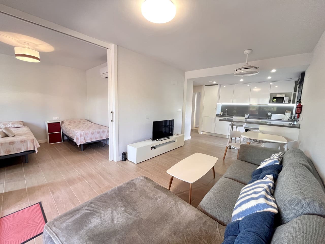 2 quarto Apartamento para venda em Villamartin com piscina garagem - 249 900 € (Ref: 9550175)