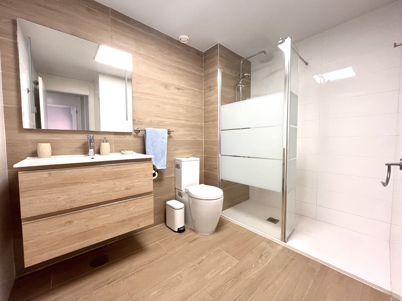 2 quarto Apartamento para venda em Villamartin com piscina garagem - 249 900 € (Ref: 9550175)