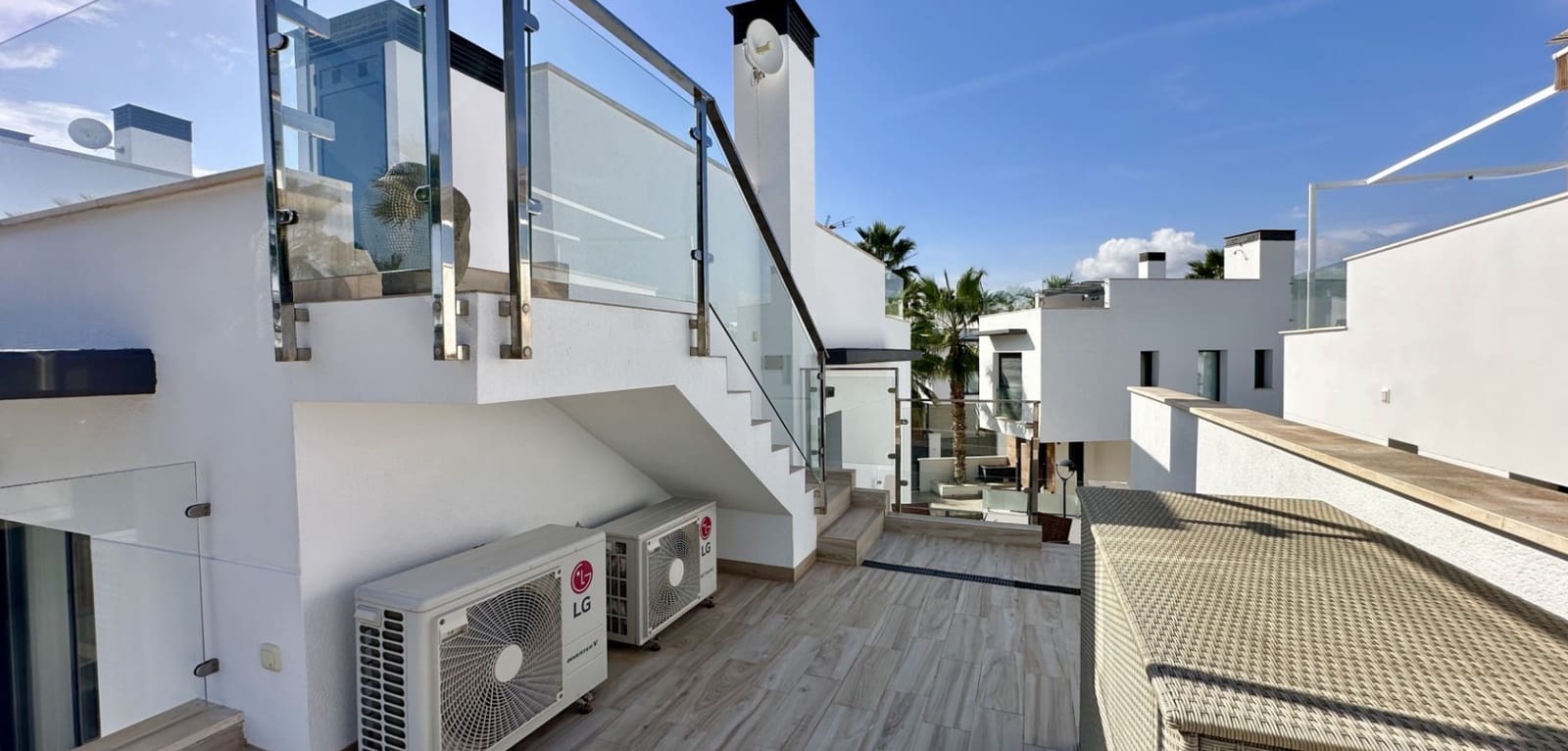 3 slaapkamer Villa te koop in Cabo Roig met zwembad - € 449.950 (Ref: 9550177)