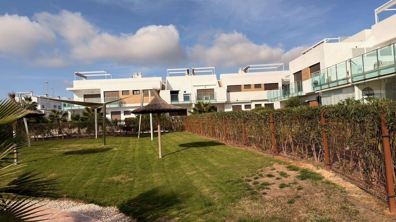 3 camera da letto Appartamento in vendita in Orihuela Costa con piscina - 275.000 € (Rif: 9550181)