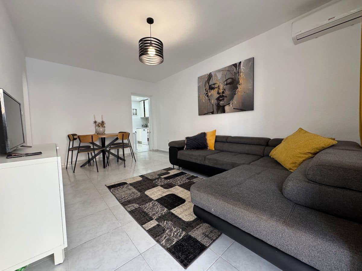 3 soveværelse Lejlighed til salg i Playa Flamenca - € 159.999 (Ref: 9566516)