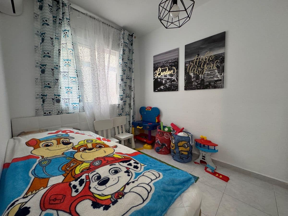 3 soveværelse Lejlighed til salg i Playa Flamenca - € 159.999 (Ref: 9566516)