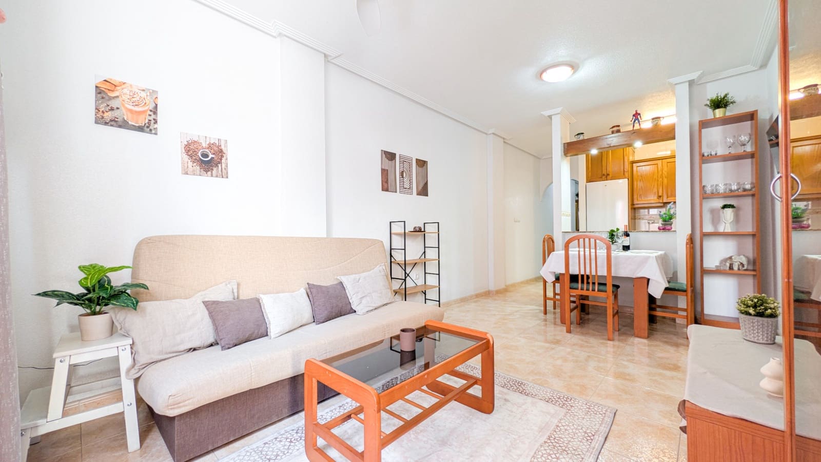 2 soveværelse Lejlighed til salg i Torrevieja med swimmingpool - € 129.000 (Ref: 9570138)