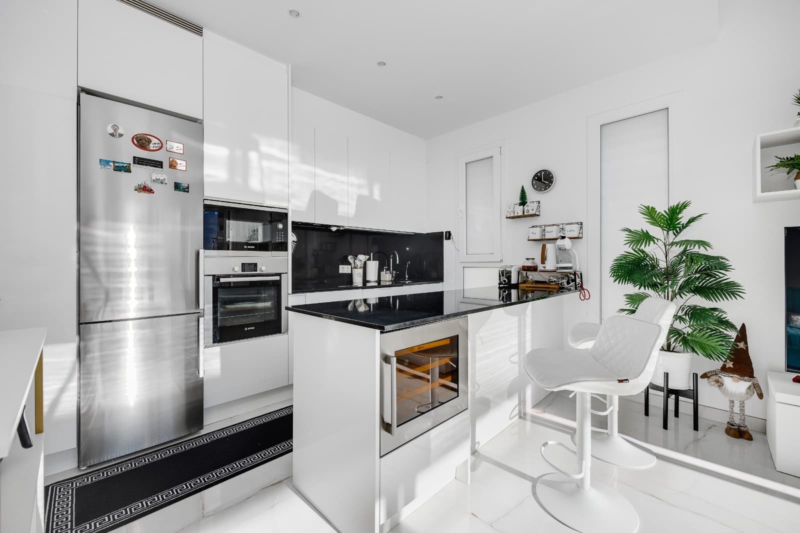 4 soverom Villa til salgs i Torrevieja med svømmebasseng garasje - € 750 000 (Ref: 9619033)