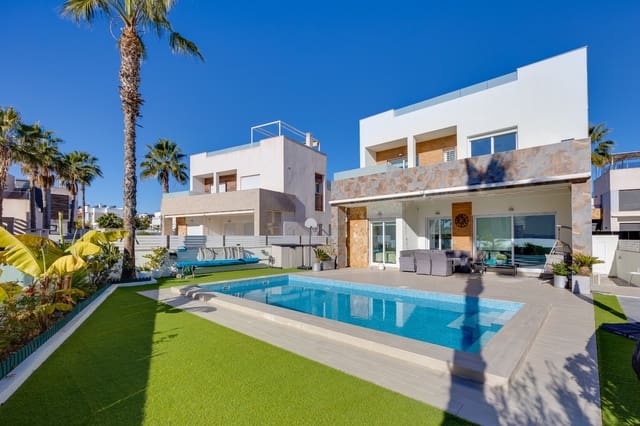 4 soverom Villa til salgs i Los Frutales, Torrevieja med svømmebasseng garasje - € 750 000 (Ref: 9619033)