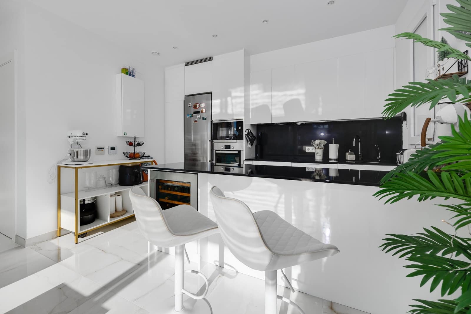 4 soverom Villa til salgs i Torrevieja med svømmebasseng garasje - € 750 000 (Ref: 9619033)