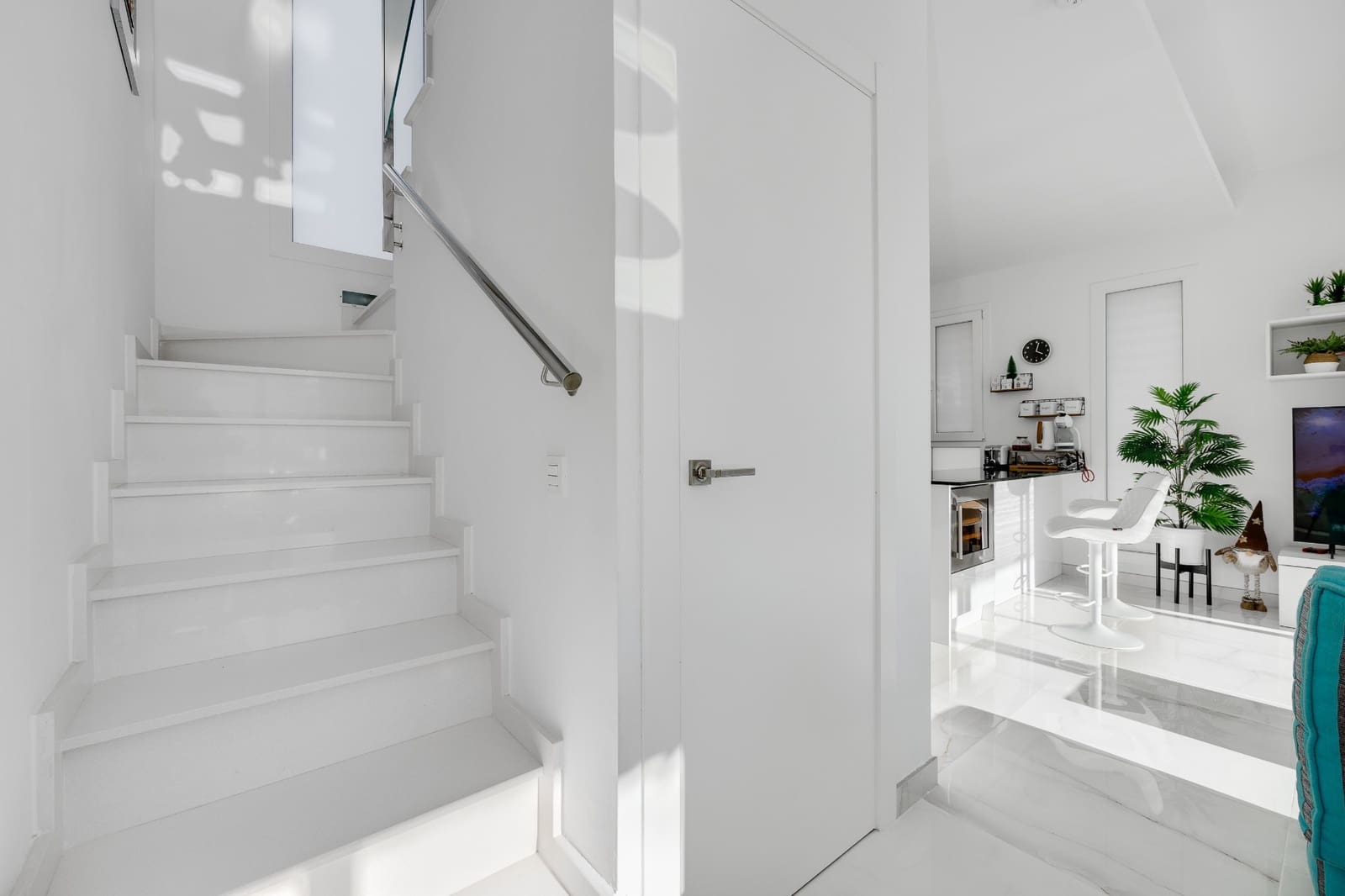 4 soverom Villa til salgs i Torrevieja med svømmebasseng garasje - € 750 000 (Ref: 9619033)