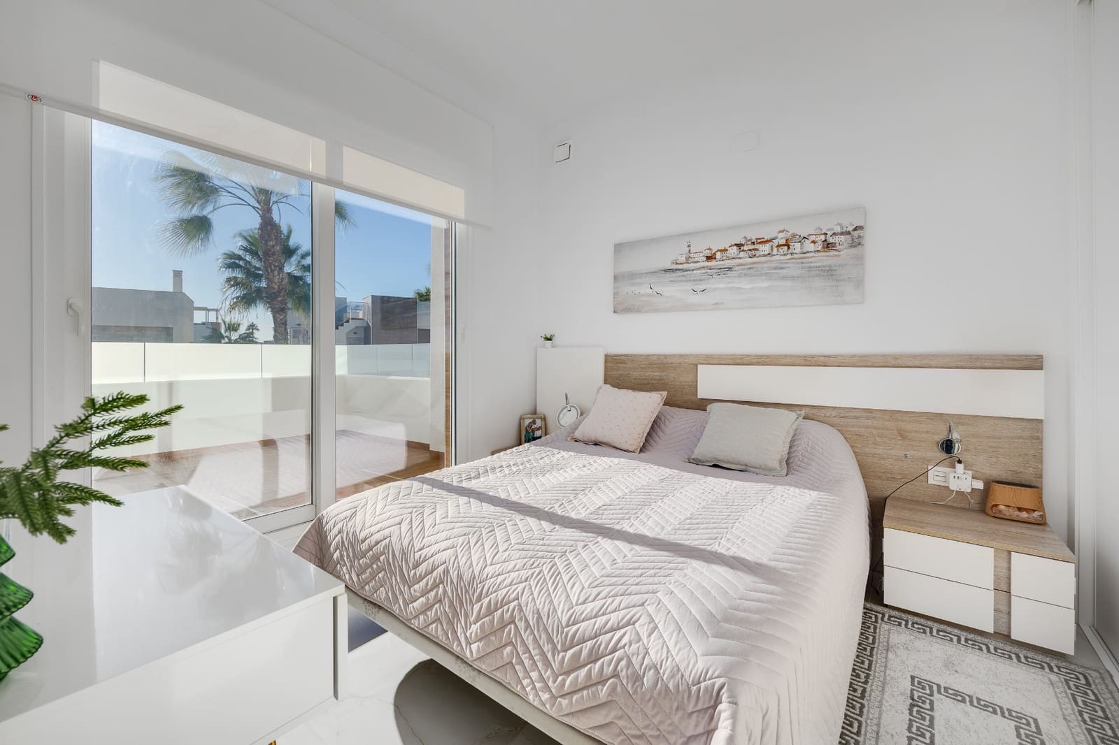 4 soverom Villa til salgs i Torrevieja med svømmebasseng garasje - € 750 000 (Ref: 9619033)