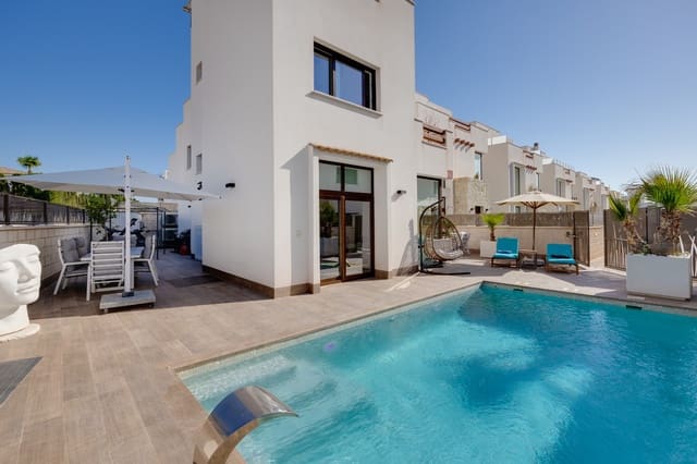 Chalet de 3 habitaciones en Ciudad Quesada, Rojales en venta con piscina garaje - 499.000 € (Ref: 9619034)