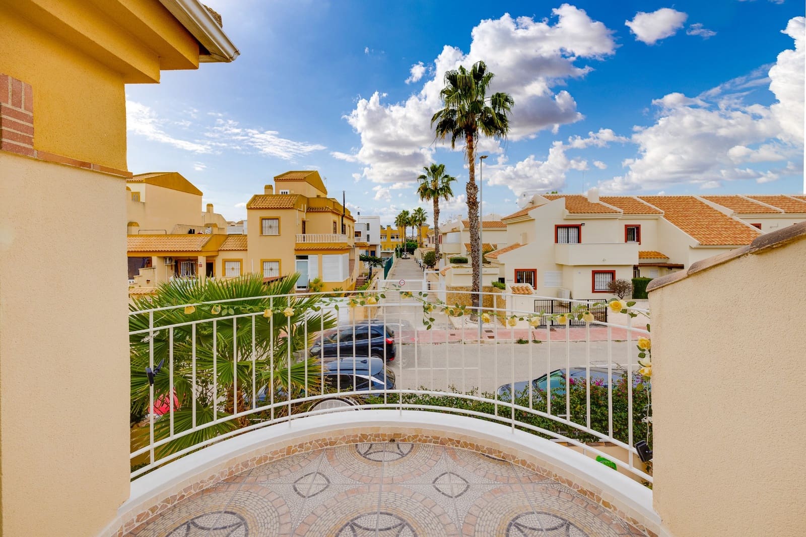 3 bedroom Villa for sale in Ciudad Quesada with pool garage - € 299,500 (Ref: 9620864)