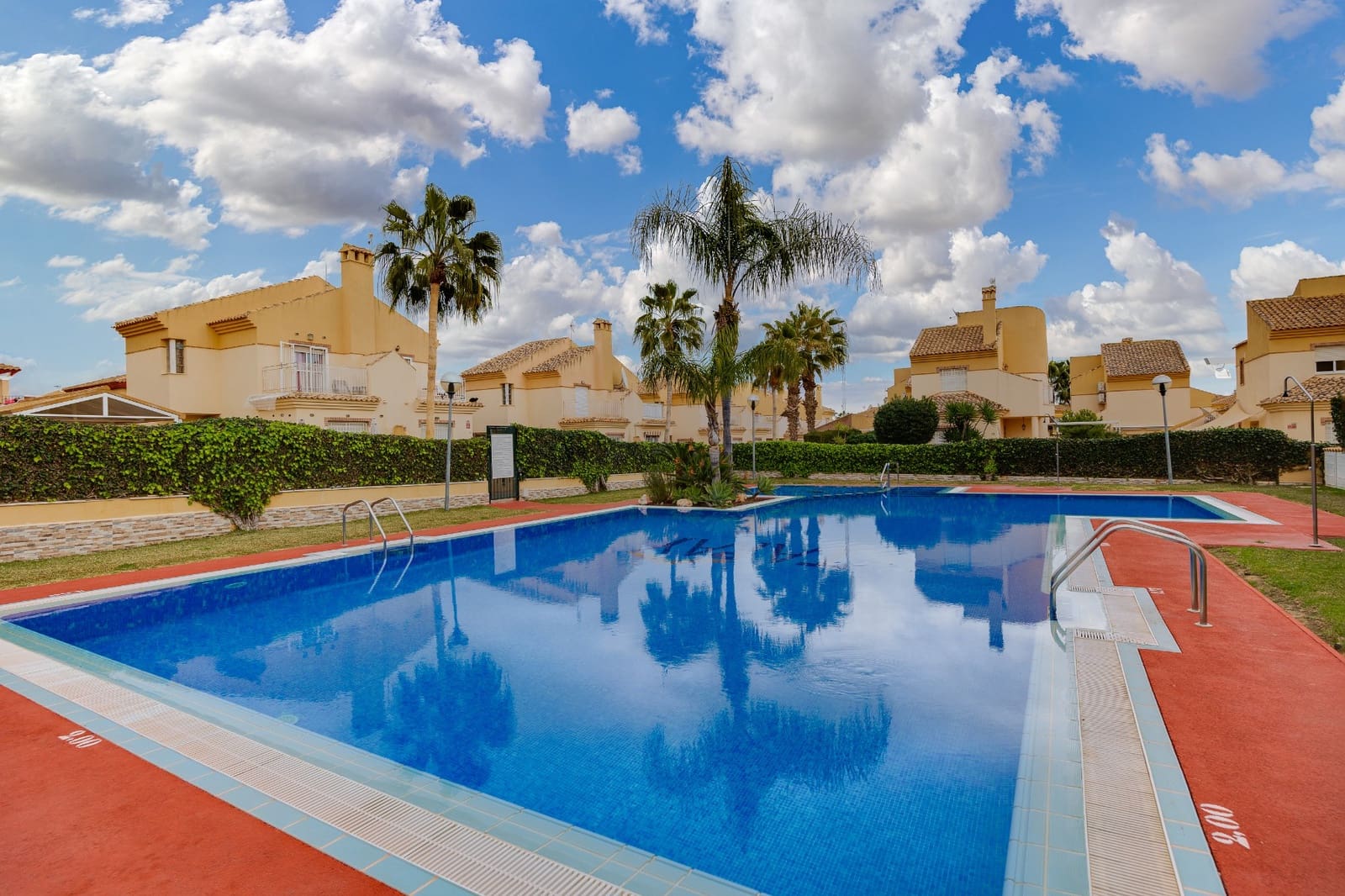 3 bedroom Villa for sale in Ciudad Quesada with pool garage - € 299,500 (Ref: 9620864)