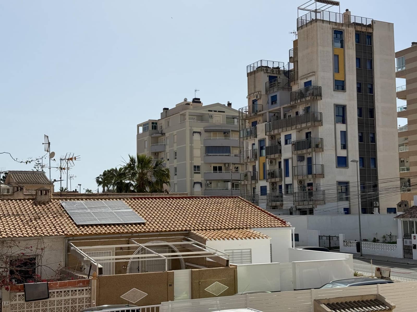 2 soveværelse Lejlighed til salg i Torrevieja med swimmingpool - € 135.000 (Ref: 9651703)