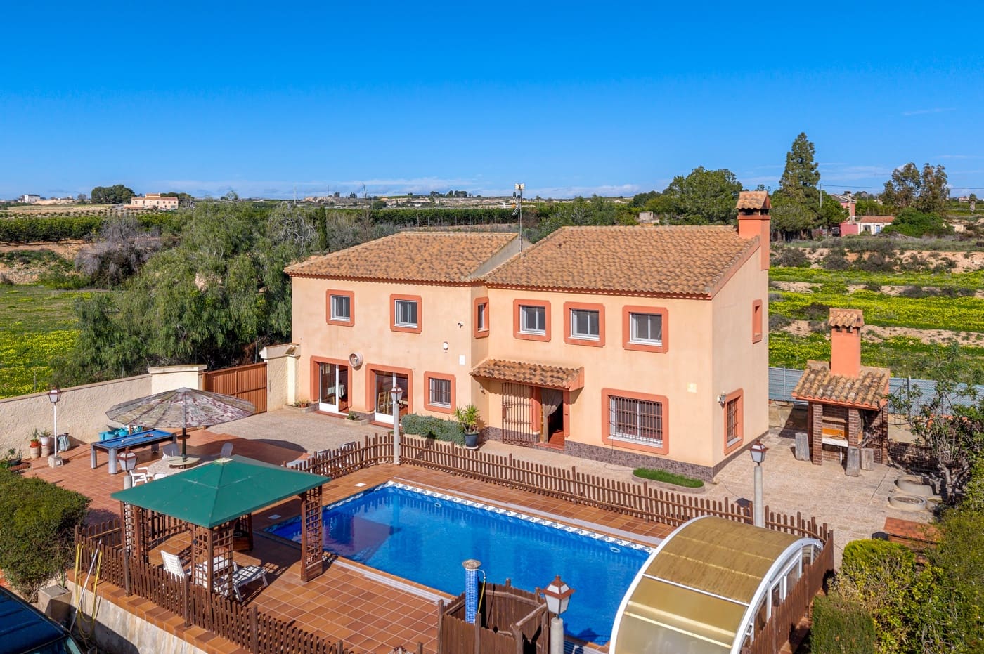 Finca/Casa Rural de 6 habitaciones en Los Montesinos en venta con piscina - 425.000 € (Ref: 9666109)