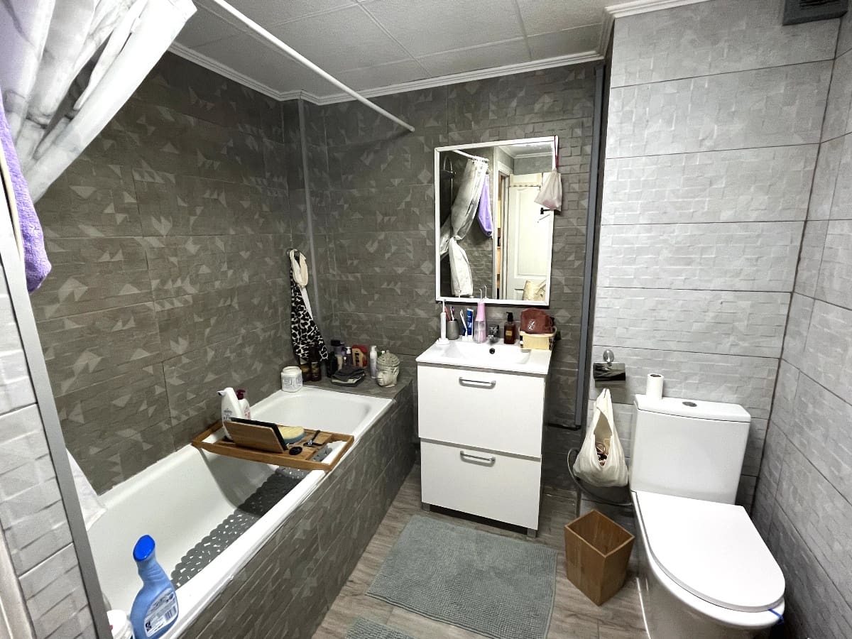 4 makuuhuone Huvila myytävänä paikassa Playa Flamenca mukana uima-altaan 
autotalli - 399 000 € (Ref: 9676981)