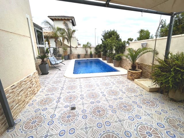 4 sovrum Villa till salu i Playa Flamenca, Orihuela med pool garage - 399 000 € (Ref: 9676981)