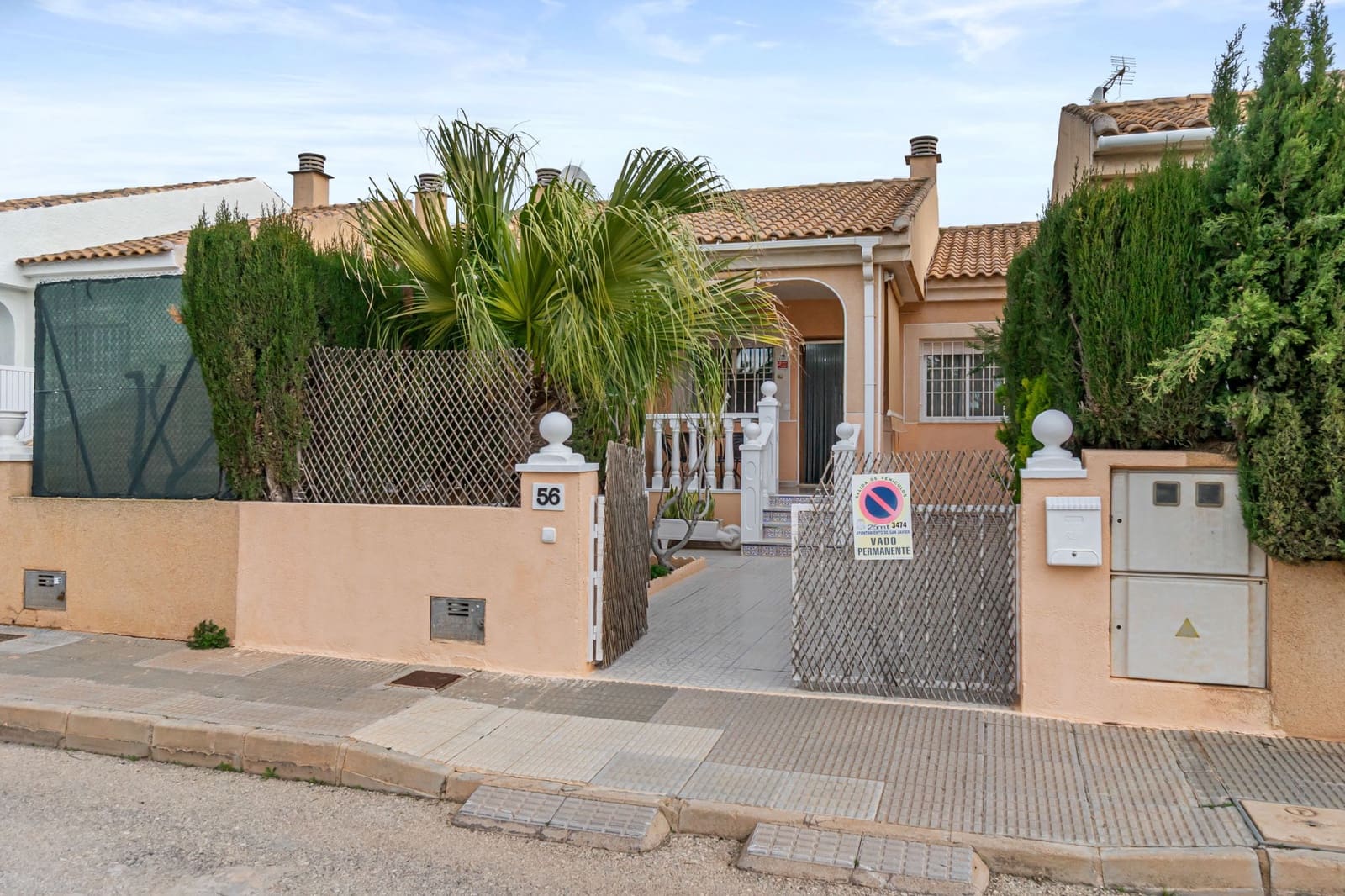 2 bedroom Townhouse for sale in Santiago de la Ribera with pool garage - € 198,000 (Ref: 9691137)